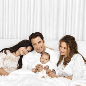 John Travolta a manželka Kelly Preston a jejich děti Benjamin, Ella Bleu